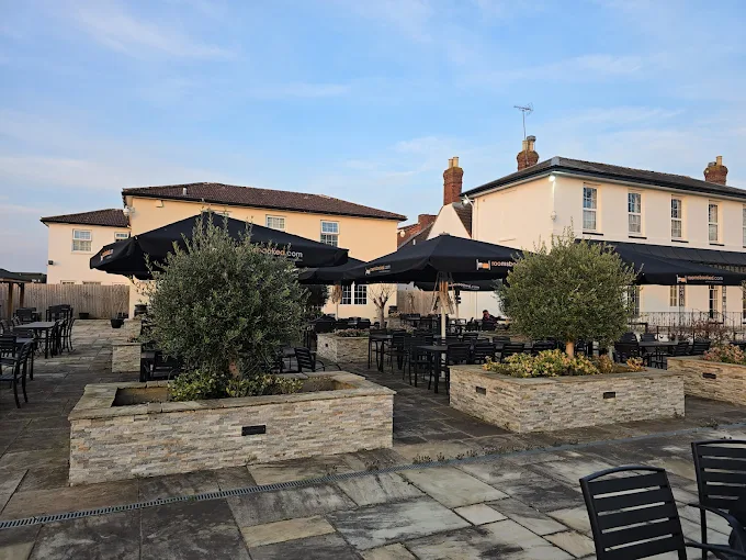 Oakwood Hotel