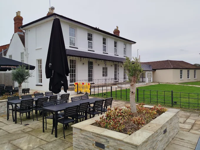 Oakwood Hotel