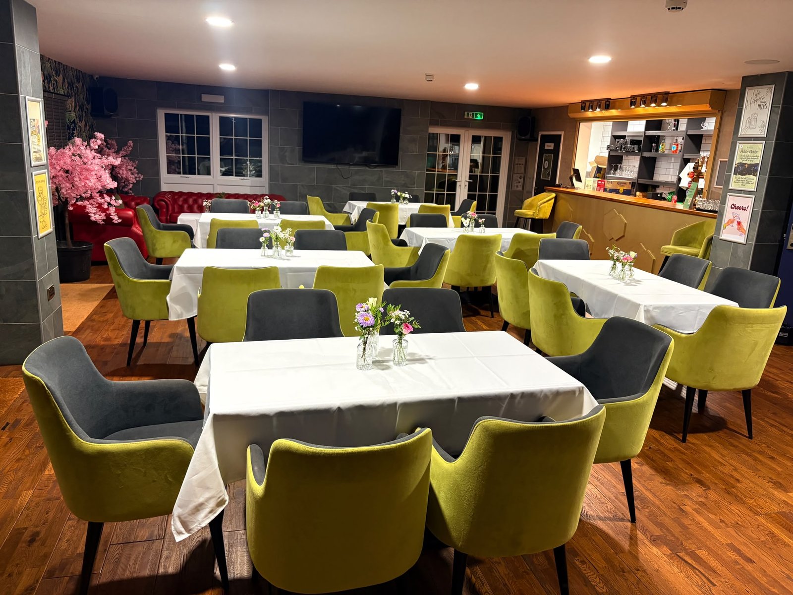 Reserve a table interior